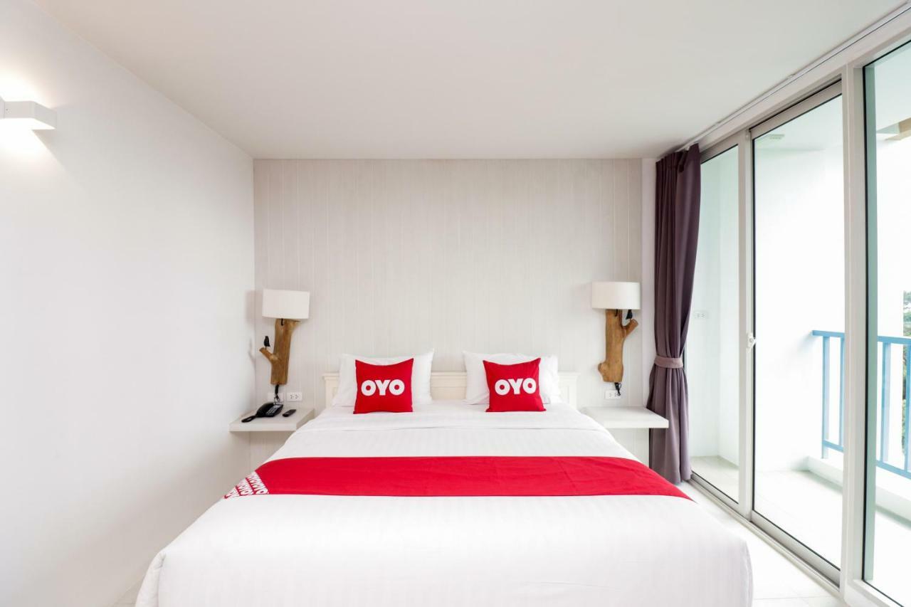 Costa Village Bangsaray, Residence with Private Jacuzzi Bang Sare Bagian luar foto